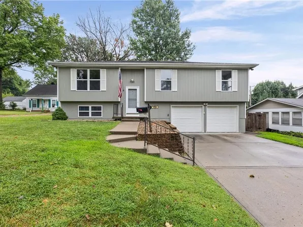 5709 Outlook St, Mission, KS 66202