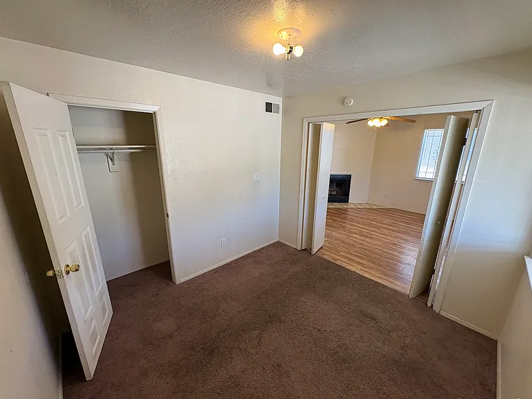 225 Figueroa St NE #4 — Photo 4