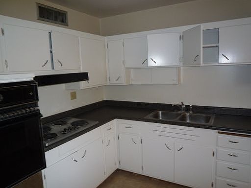 3rd image of 7340 E Vernon Ave