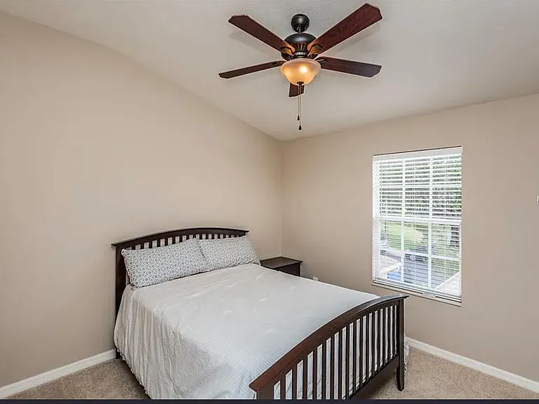 2435 Earlswood Ct — Photo 10
