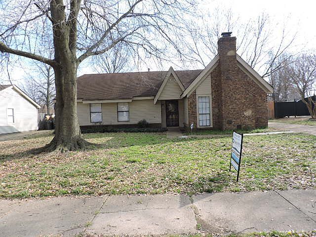 1st image of 6179 Holly Park Dr