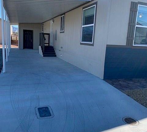 3rd image of 363 Myrtle Beach St