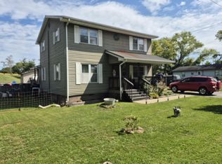 110 Pine Ave, Oak Hill, WV 25901