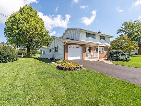3rd image of 5401 Mohawk Dr E