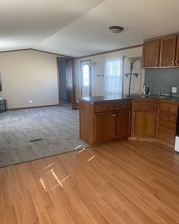 Open living room / kitchen