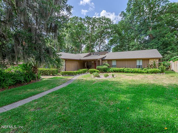 4th image of 13934 SPANISH MARSH Court