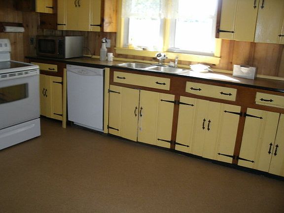 2nd image of 428 Blairs Cir