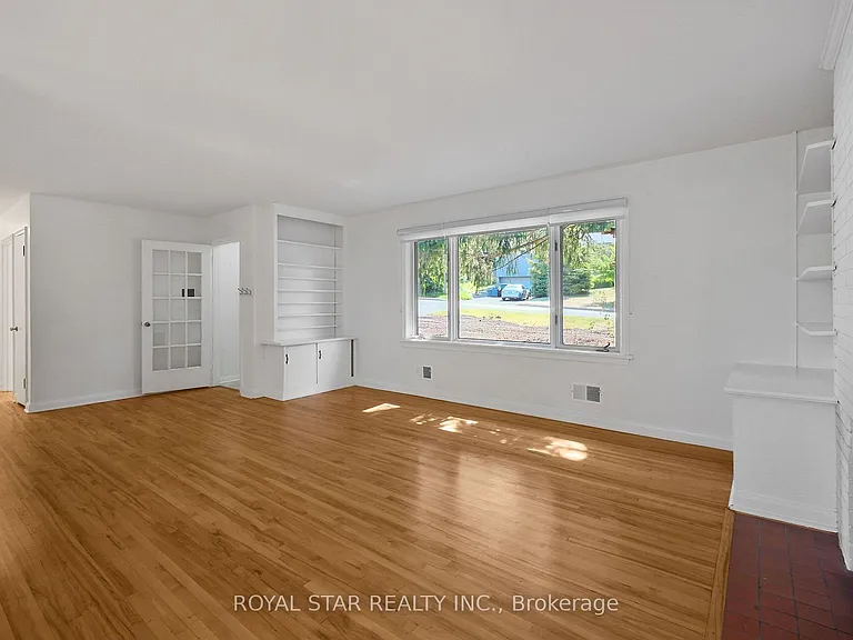 10 Delong Dr — Photo 7