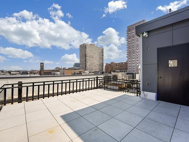 237 Washington St #401 — Photo 25