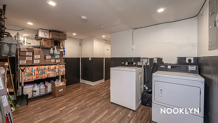 Rented by Nooklyn NYC LLC | media 30