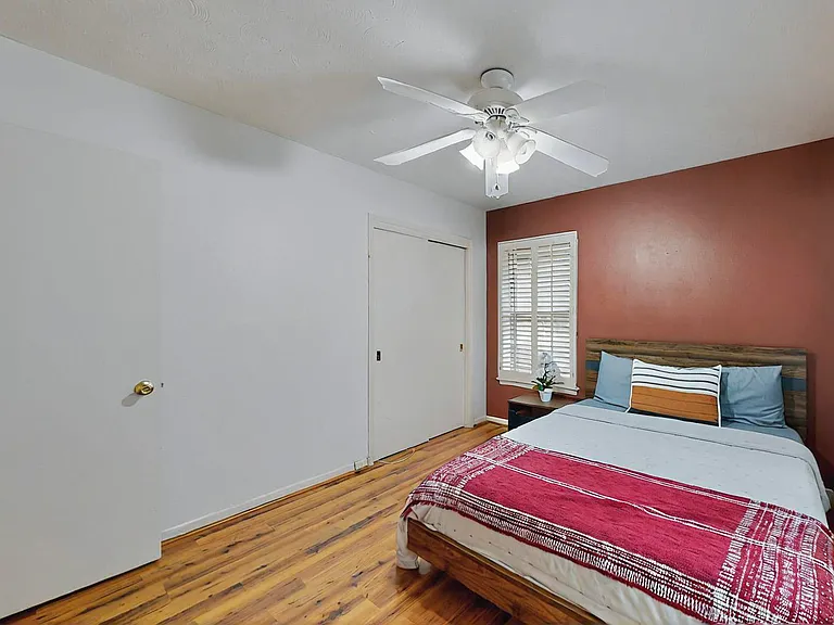 7305 Lehigh Dr — Photo 16