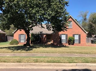6912 Dovefield Ln, Memphis, TN 38135