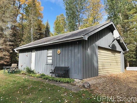 3rd image of N18059 Wiggins Lake Ln