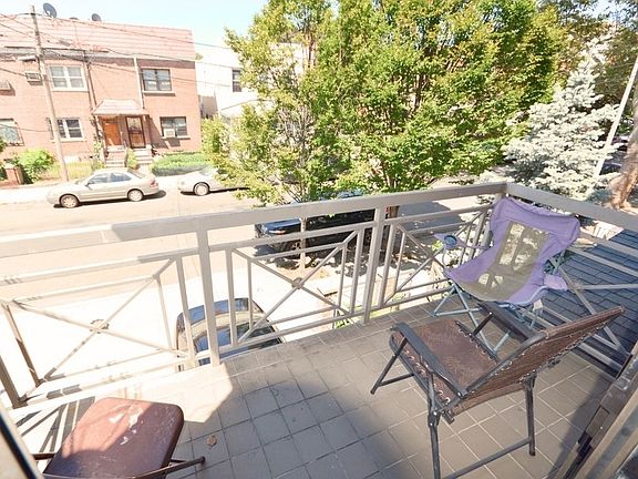 4th image of 3219 55th St #2