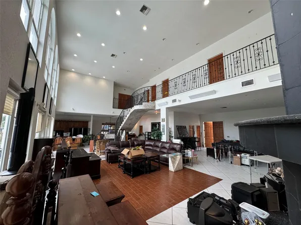 2864 NE 26th Place, Fort Lauderdale, FL 33306