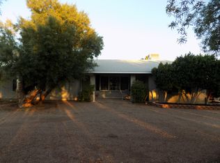 42087 N Roadrunner Rd, San Tan Valley, AZ 85140