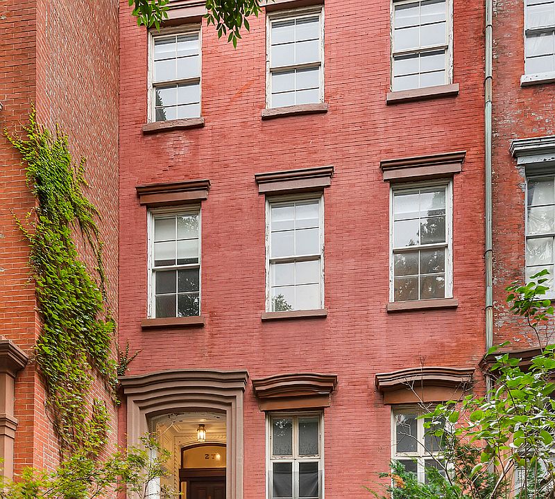 1st image of 27 Bank St APT 1