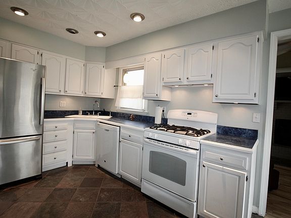 5th image of 5405 Rayburn Rd