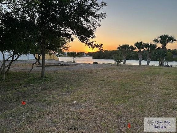 3rd image of 5585 Wild Bird Ln