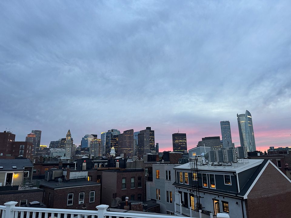 1st image of 414 Commercial St APT 7