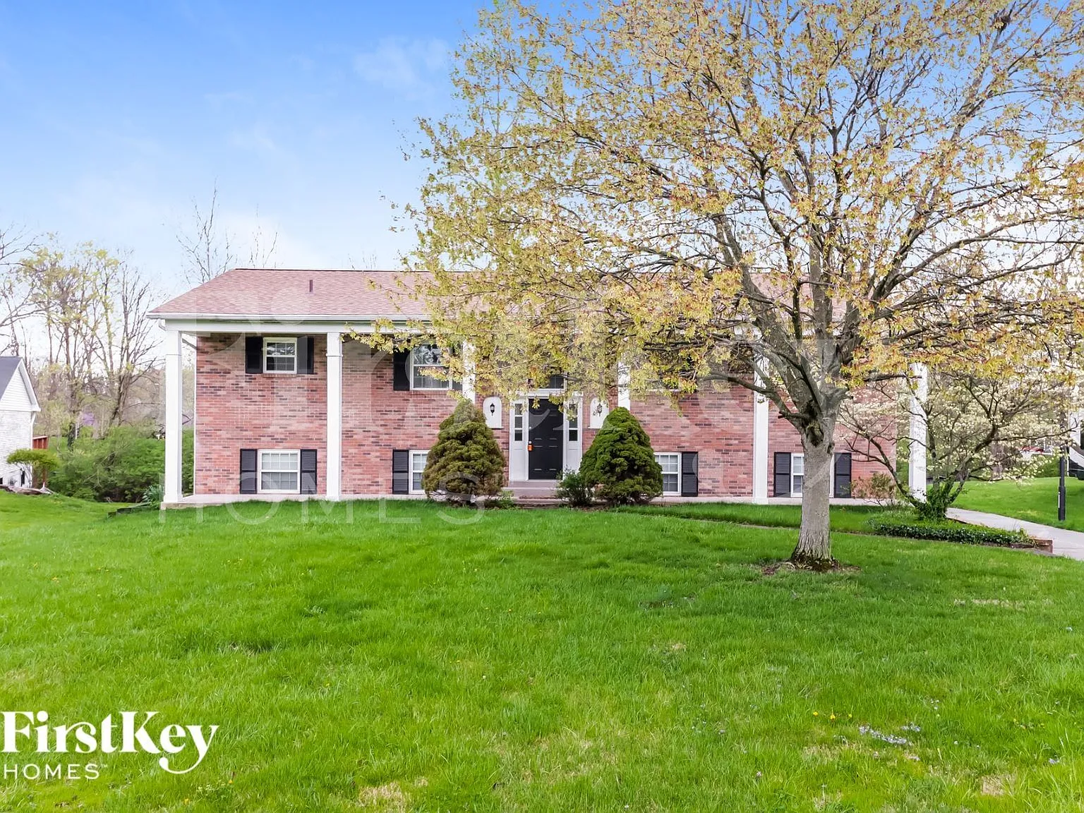 4 bed, 2.5 bath, 2520 sqft, $3,235 — Photo 1
