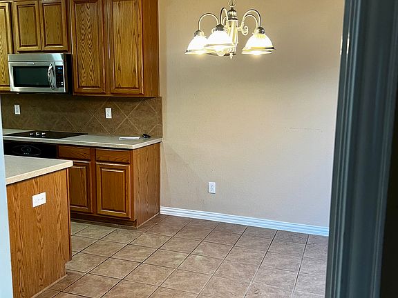 Breakfast nook/area