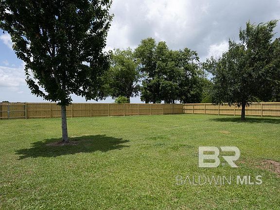 3rd image of 9015 Fairway Dr