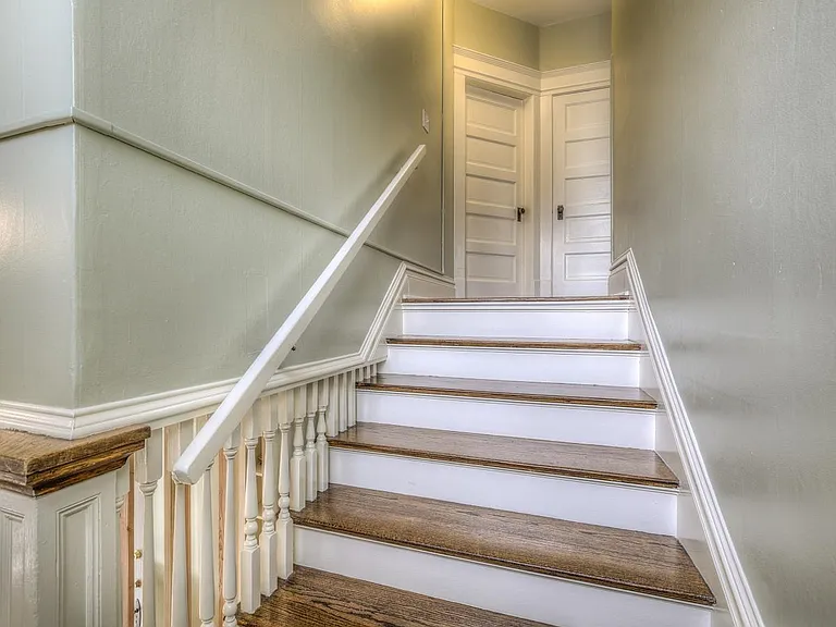 613 Pine St #3 — Photo 2