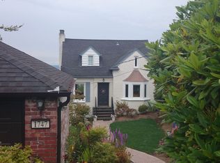 1747 Sunset Ave SW, Seattle, WA 98116