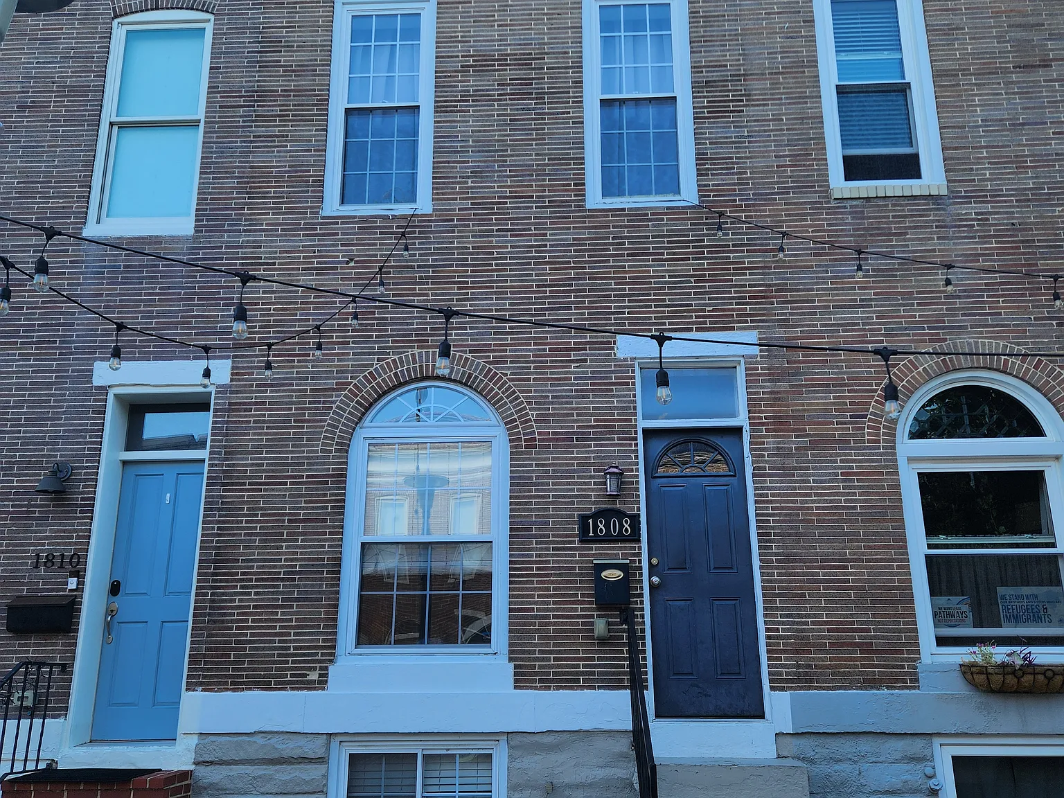 2 bed, 2.5 bath, 1184 sqft, $2,700 — Photo 1