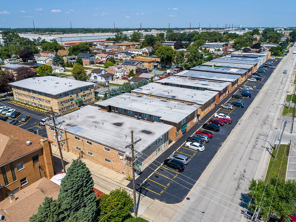 1952 N 17th Ave #4
