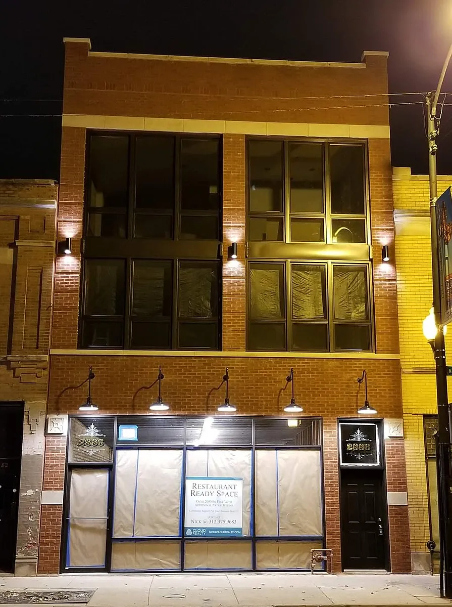 Building Photo - 2886 N Milwaukee Ave #3