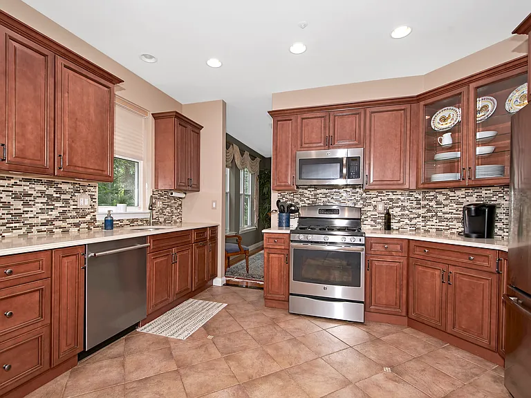1 Wyldwood Dr #1 — Photo 7