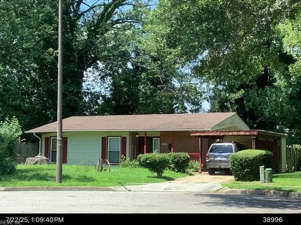 7463 Oakmont Dr, Norfolk, VA 23513