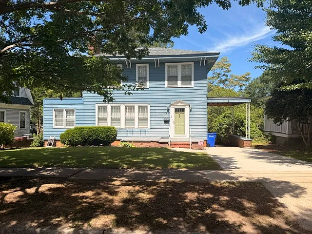 568 S Irwin Ave — Photo 1