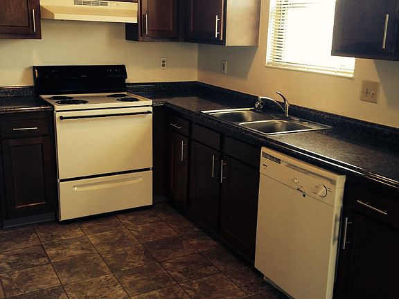 4th image of 2179 Hughey Dr