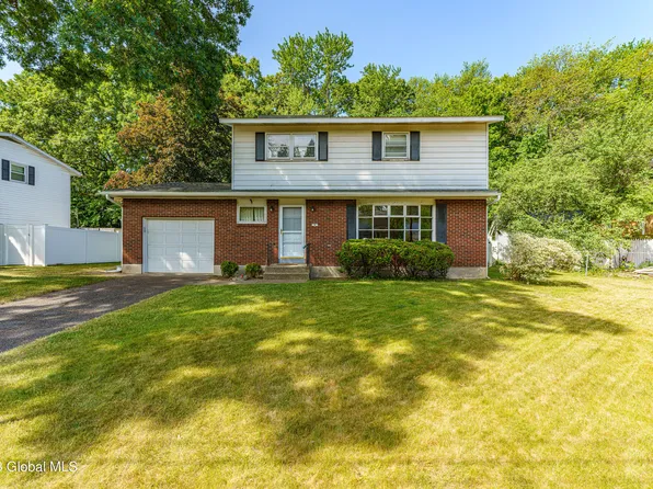 6 Farnam Place, Albany, NY 12205