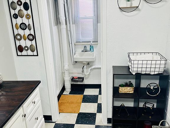 Private bath with shower