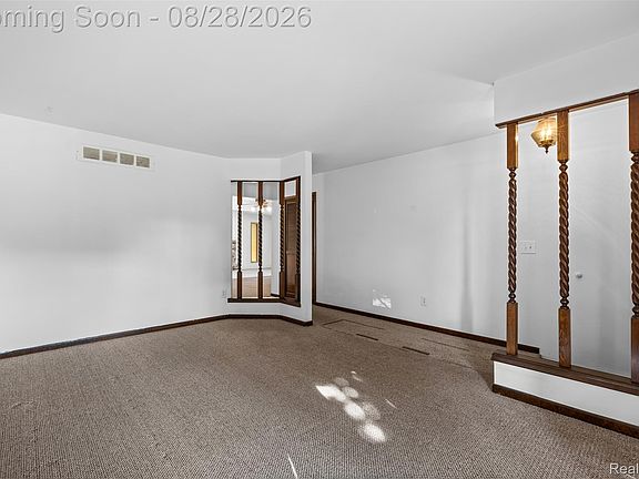 4th image of 38653 Levisham Dr