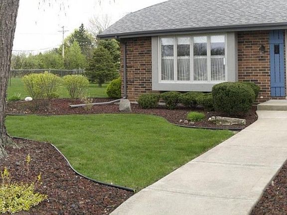 3rd image of 8203 Bromley St