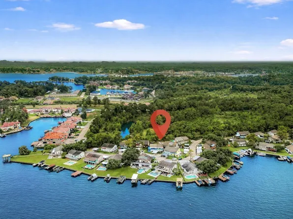 88 Lakeview Vlg, Montgomery, TX 77356