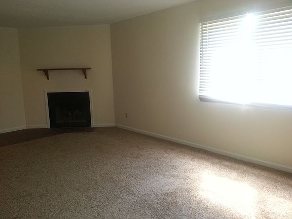 Living Room w/Fireplace