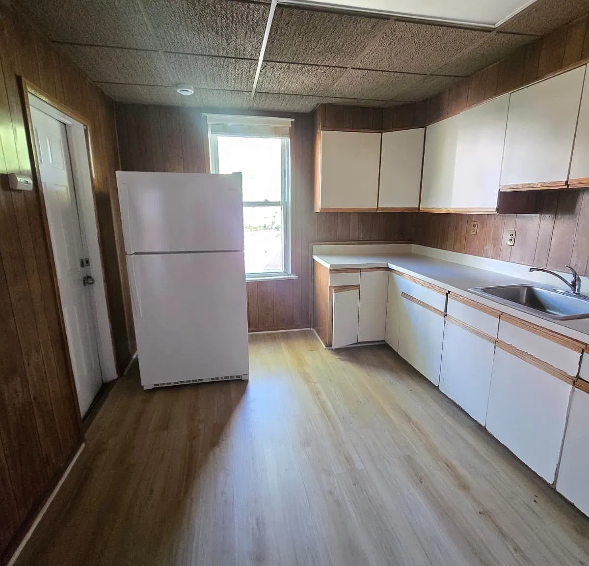 3 bed, $2,250 — Photo 2