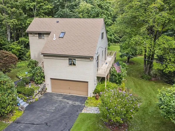 2 1/2 Cunningham Drive, Derry, NH 03038