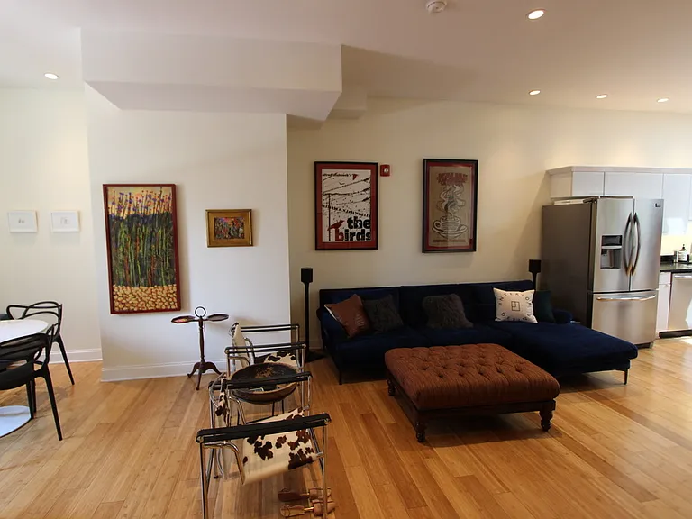 139 7th St #2000 — Photo 34
