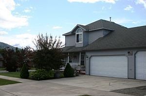 3rd image of 972 W Tanager Ave