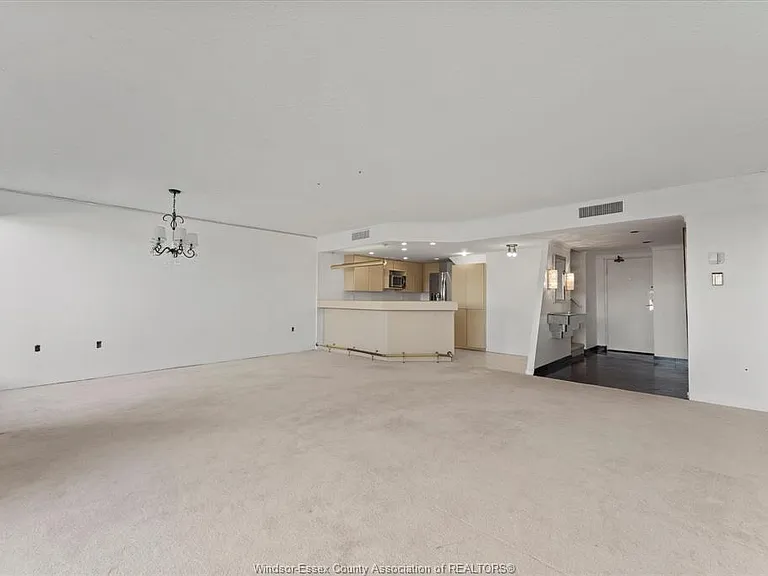 380 Pelissier St #1302 — Photo 10