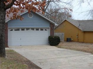 10 Hickory Ridge Dr, Benton, AR 72019