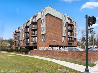 35300 Woodward Ave APT 408, Birmingham, MI 48009