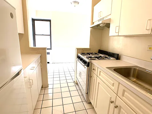 Rented by R New York | media 15